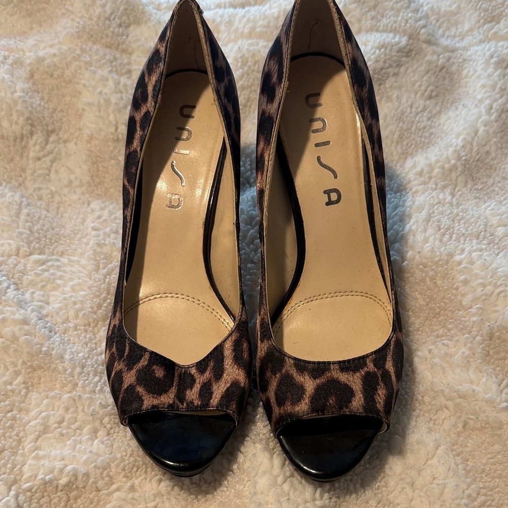 Unisa Leopard Print Peep-Toe Heels - Black & Brown
